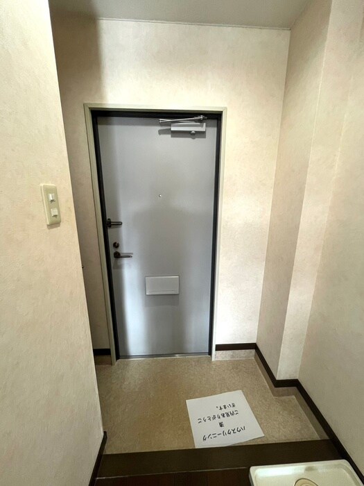 物件内観写真22　(玄関)