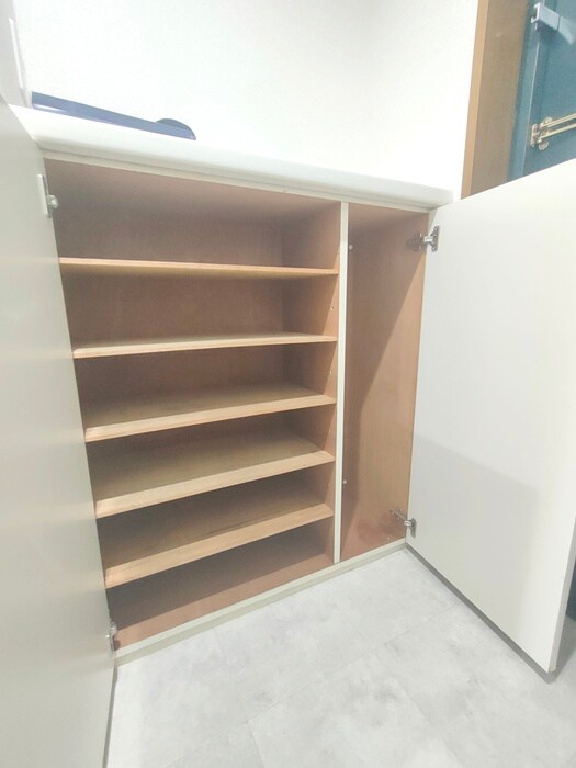 物件内観写真11　(靴箱)