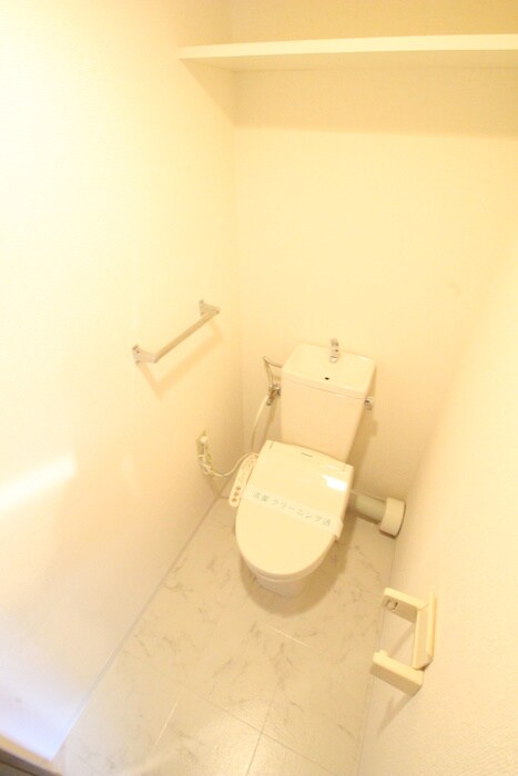 物件内観写真13　(トイレ)