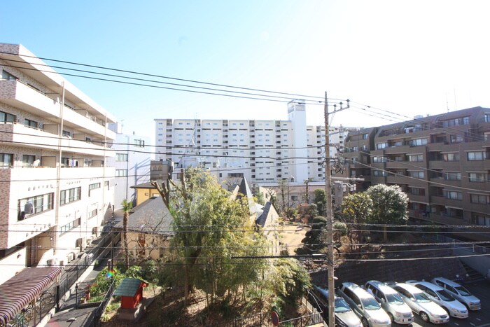 物件内観写真16　(室内からの展望)