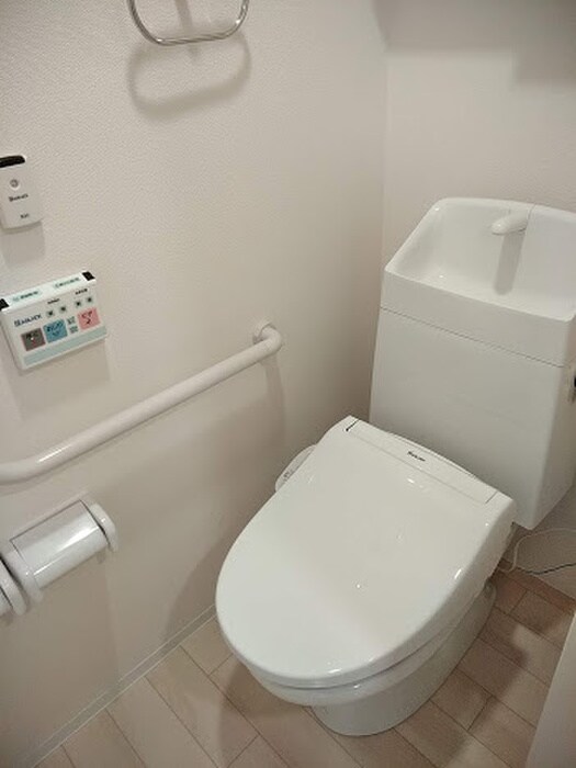 物件内観写真13　(トイレ)