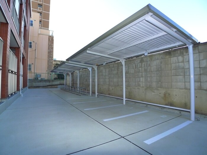 物件外観写真5　(駐輪場)