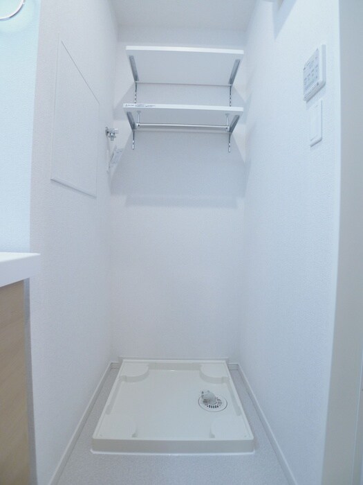 物件内観写真19　(洗濯機置場)