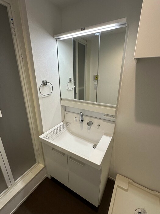 物件内観写真11　(洗面)