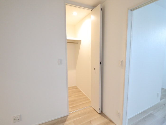 物件内観写真13　(収納)