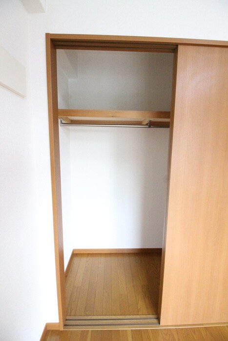 物件内観写真18　(収納)