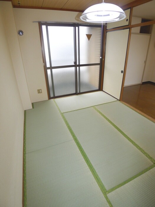 物件内観写真5　(居室)