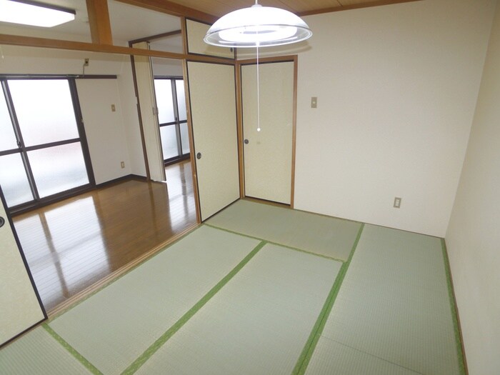 物件内観写真6　(居室)