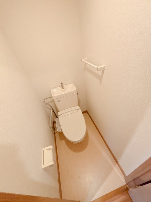 物件内観写真12　(トイレ)