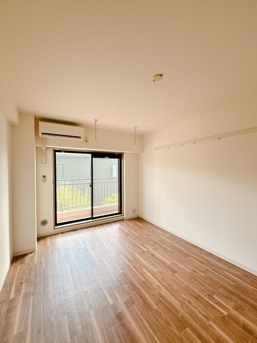 物件内観写真19　(居室)