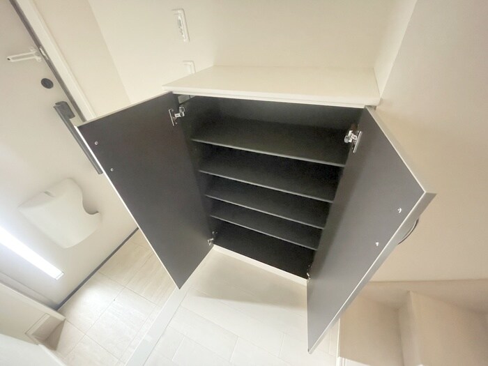 物件内観写真18　(靴箱)