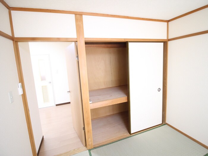 物件内観写真14　(収納)