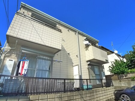 サンハイム松飛台外観写真