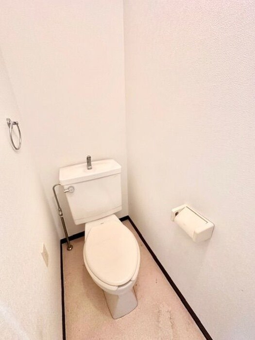 物件内観写真9　(トイレ)