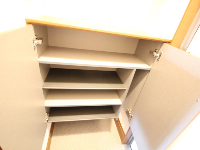 物件内観写真15　(靴箱)