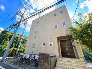 フル－レ池袋外観写真