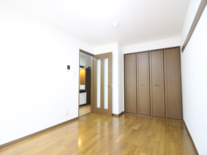 物件内観写真6　(居室)