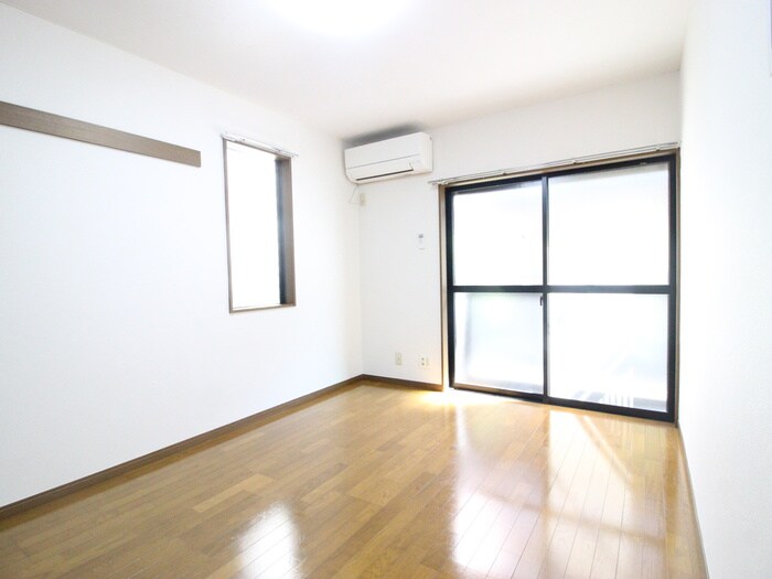 物件内観写真9　(居室)