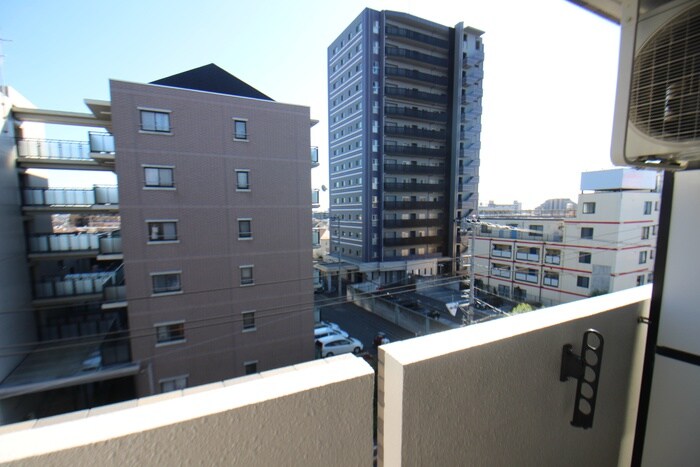 物件内観写真15　(室内からの展望)