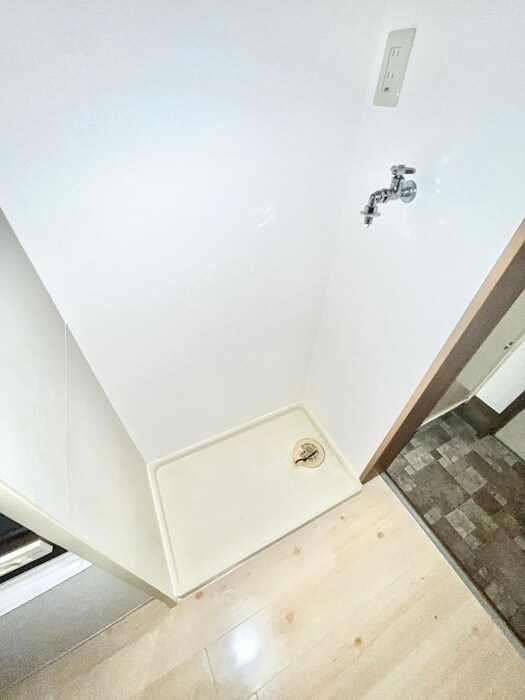 物件内観写真14　(洗濯機置場)