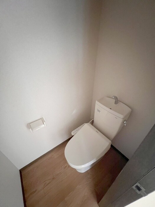 物件内観写真13　(トイレ)