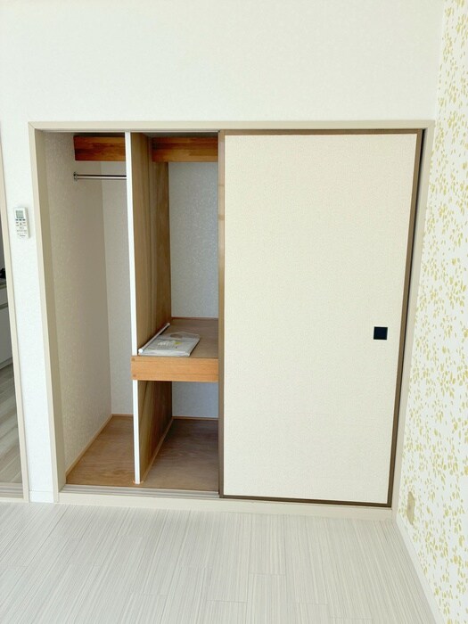 物件内観写真12　(収納)