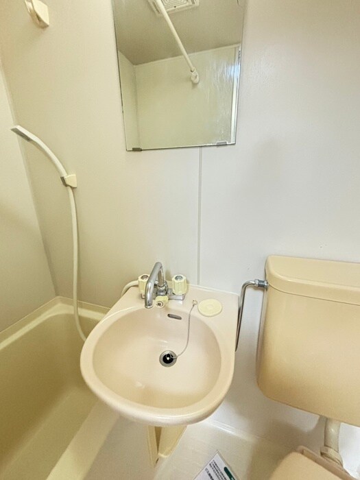 物件内観写真11　(洗面)