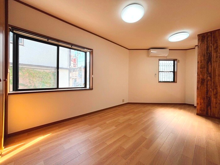 物件内観写真13　(居室)