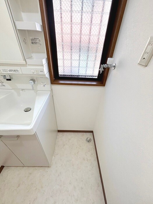 物件内観写真17　(洗濯機置場)