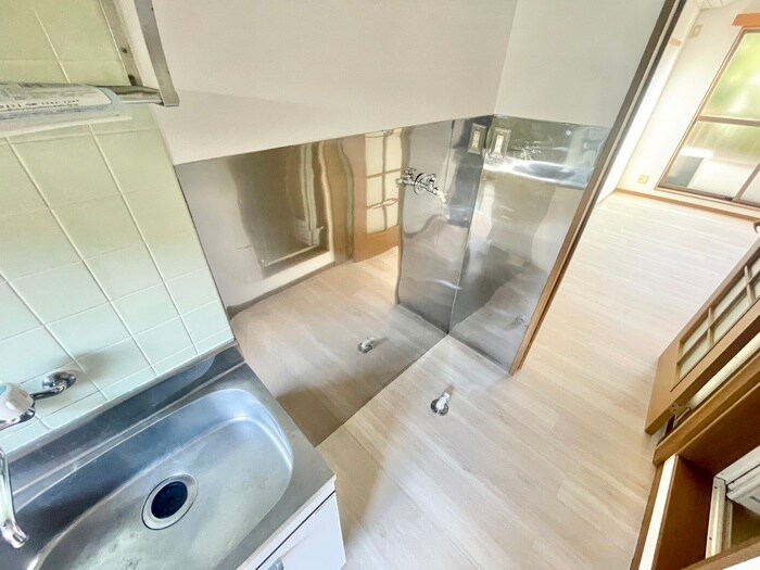 物件内観写真15　(洗濯機置場)