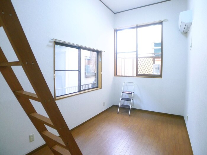 物件内観写真9　(居室)