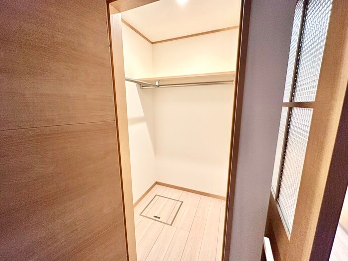 物件内観写真14　(収納)