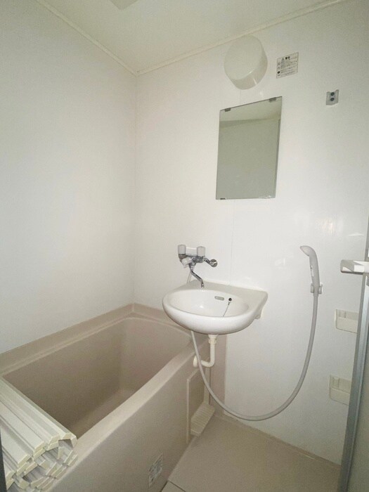 物件内観写真10　(バス／シャワールーム等)