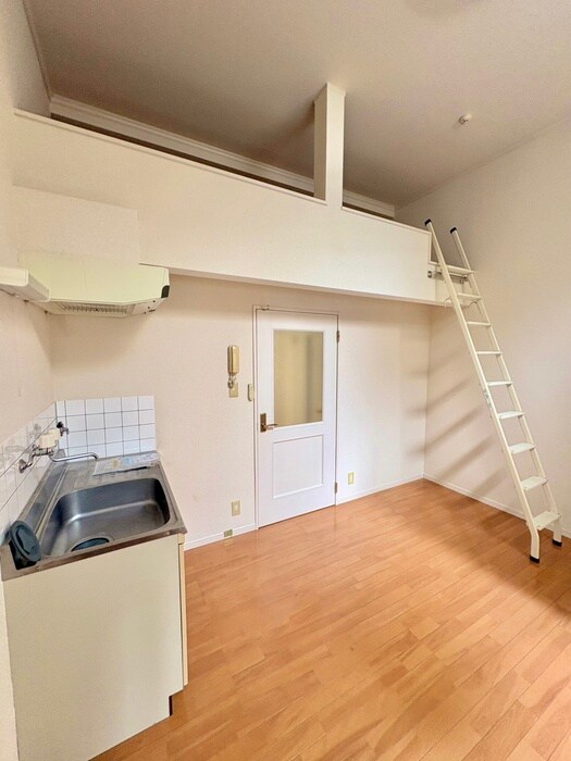 物件内観写真12　(収納)