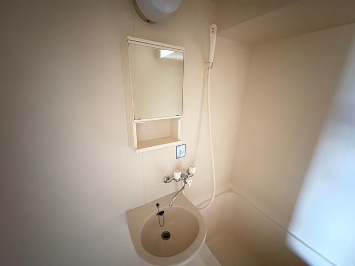 物件内観写真12　(洗面)