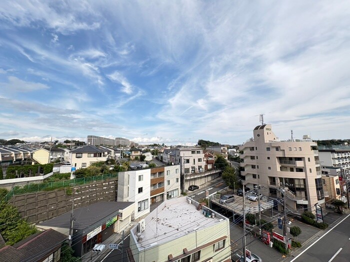 物件内観写真18　(室内からの展望)