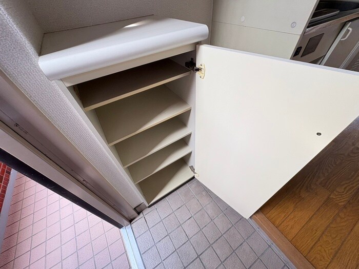 物件内観写真20　(靴箱)