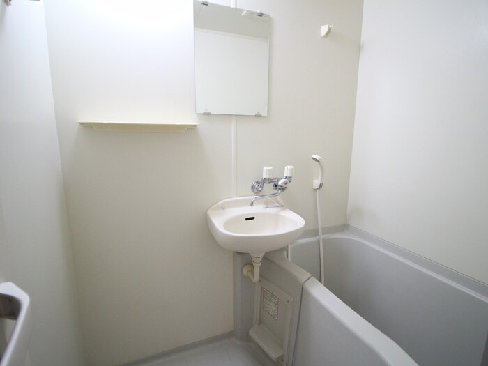 物件内観写真12　(洗面)