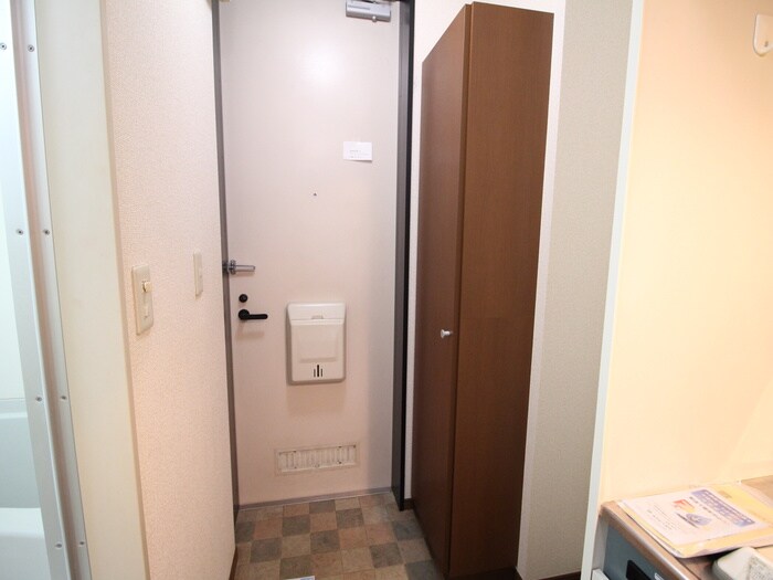 物件内観写真21　(玄関)