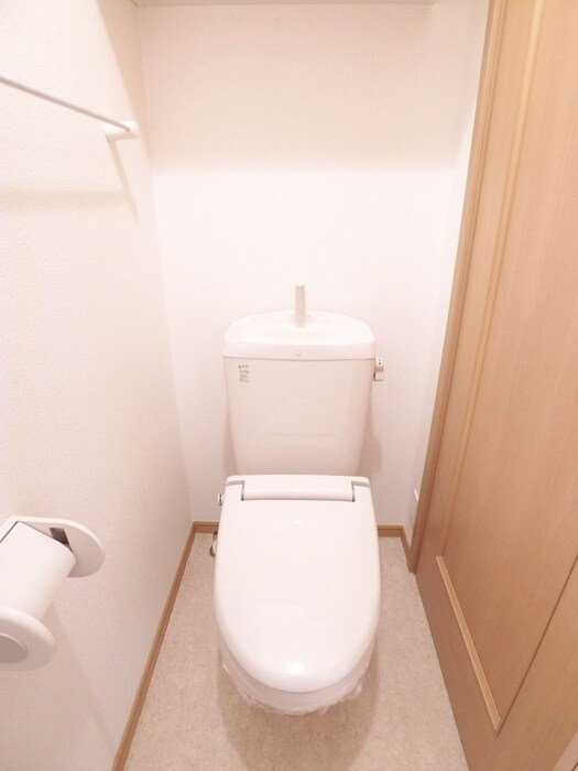 物件内観写真13　(トイレ)