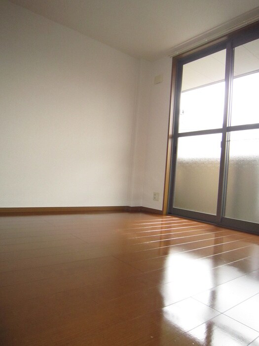 物件内観写真15　(居室)