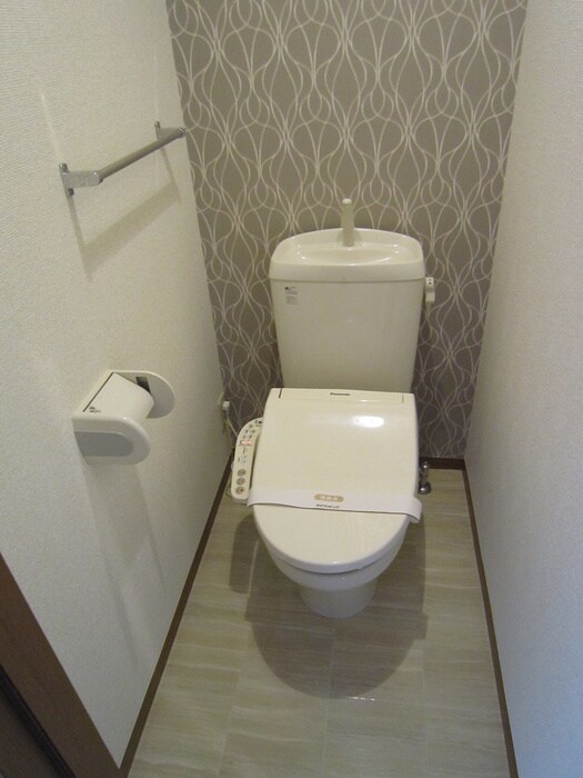 物件内観写真16　(トイレ)