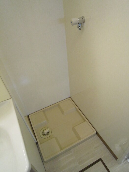 物件内観写真22　(洗濯機置場)