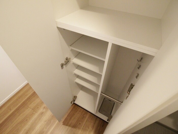 物件内観写真16　(靴箱)