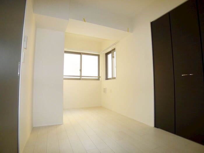 物件内観写真9　(居室)