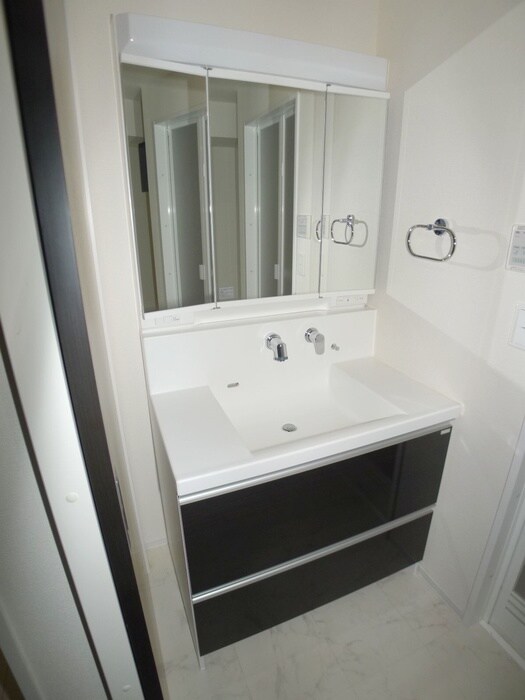 物件内観写真10　(洗面)