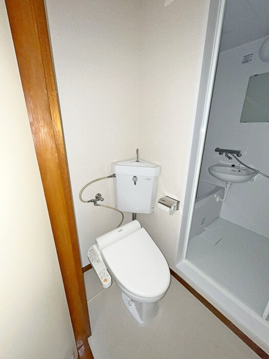 物件内観写真12　(トイレ)