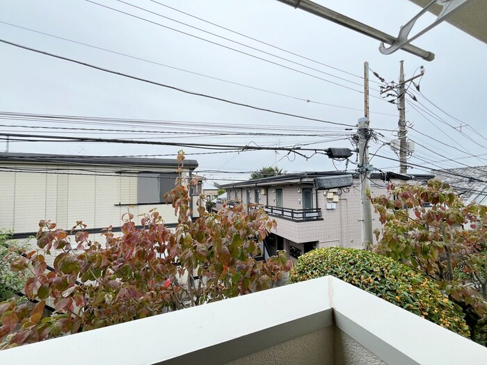 物件内観写真16　(室内からの展望)