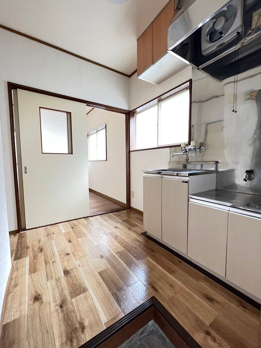 物件内観写真17　(廊下)