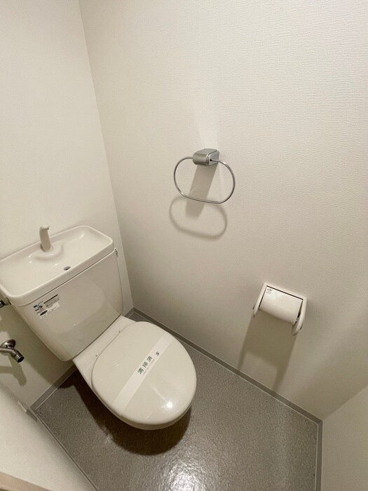 物件内観写真11　(トイレ)